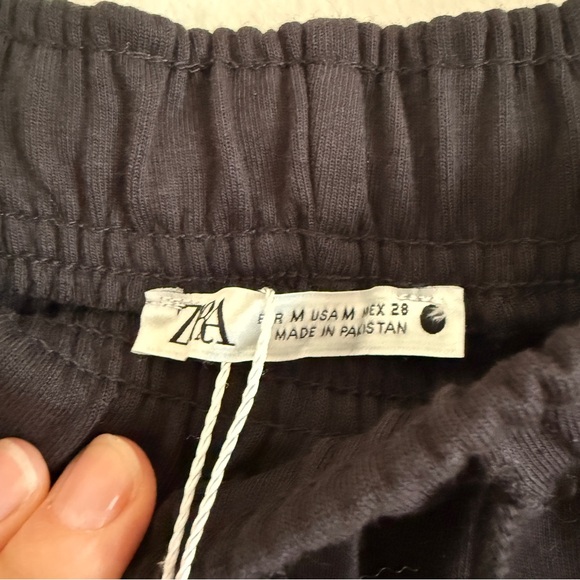 NWT!! ZARA women’s Black Maxi Skirt. Sweatpant material. Size Medium - Picture 4 of 4